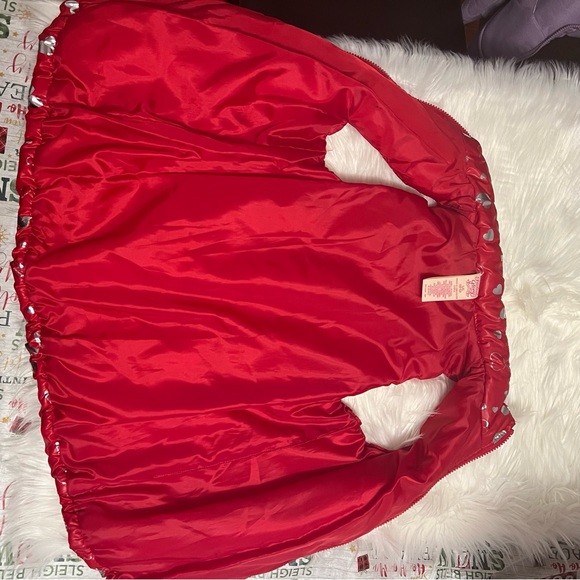 Girls red and silver vest size L 10/12 in girls. Great condition - Picture 4 of 10